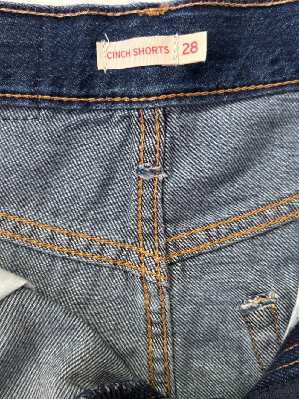 Levi's Cinch High-Rise Jean Shorts - Picture 10 of 10